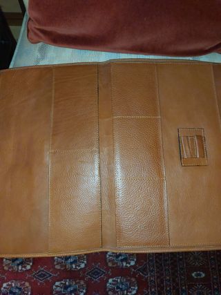 Cartera de piel porta documentos 