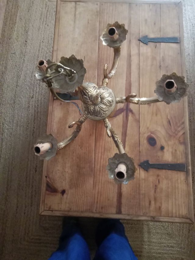 Lampara de museo muy antigua 