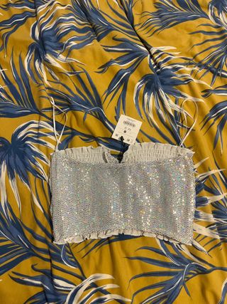 Top lentejuelas Bershka talla M, nuevo