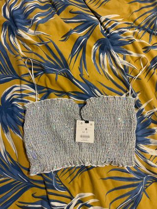 Top lentejuelas Bershka talla M, nuevo