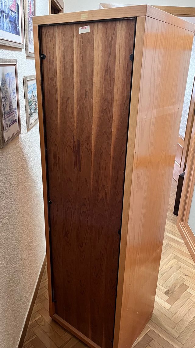 Vitrina madera maciza