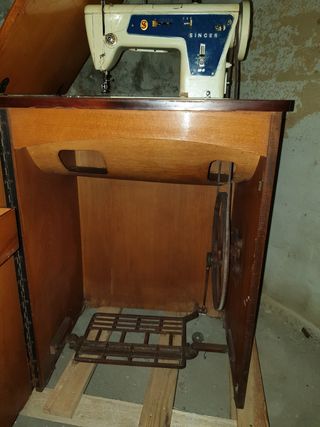 Maquina de coser singer