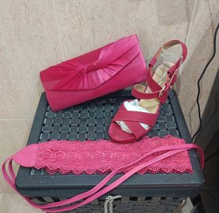 Sandalia con bolso y cinturón