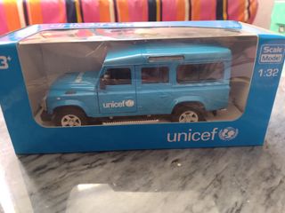 Coche a escala unicef 