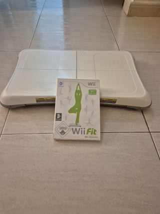 Nintendo Wii + Wii Fit