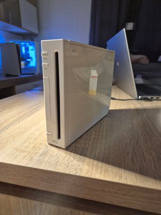 Nintendo Wii + Wii Fit