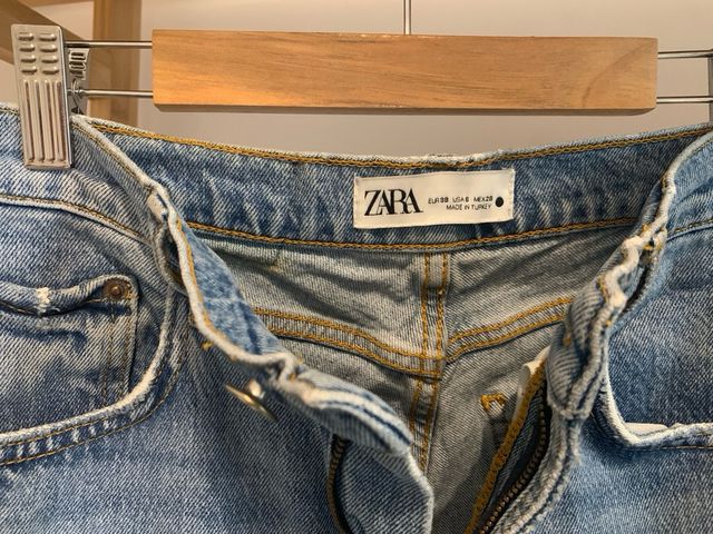 Vaquero efecto desgastado y rajado