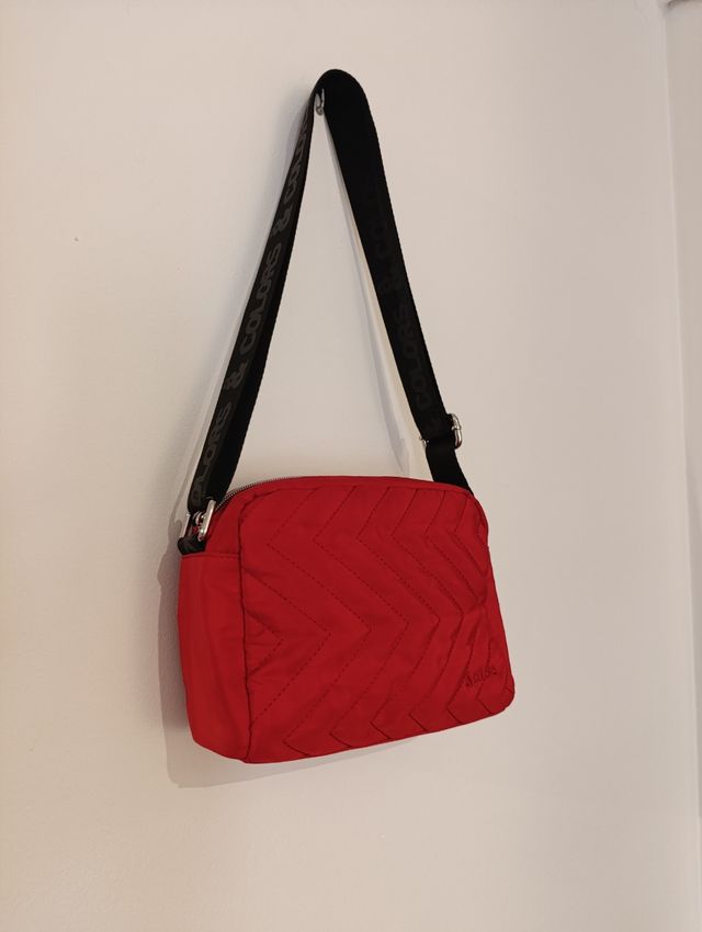 Bolso pequeño rojo