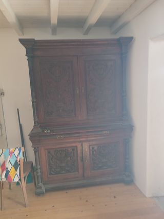 Mueble antiguo