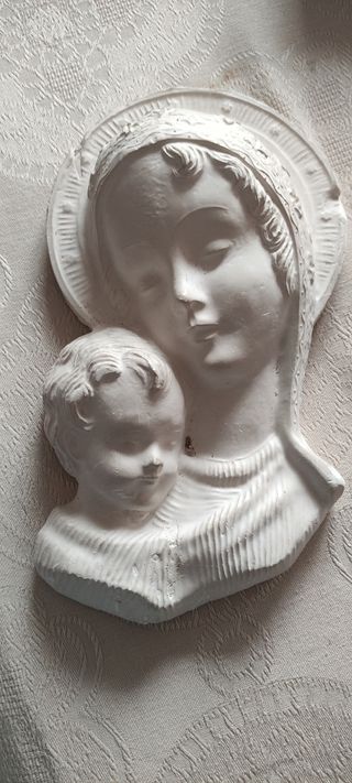 Figura escayola Virgen con niño