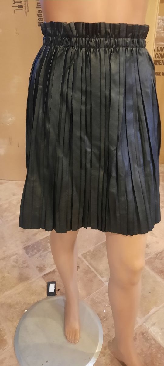Minigonna plissè ecopelle