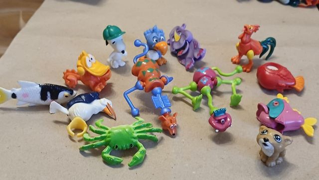 Muñecos huevos Kinder