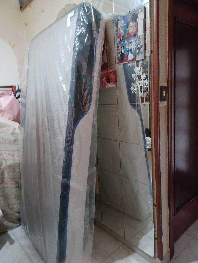 Materasso memory foam nuovo 90 x 200x 22 cm