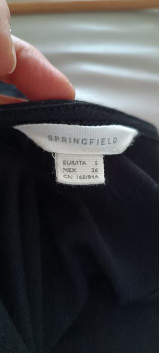 Camiseta básica negra de tirantes