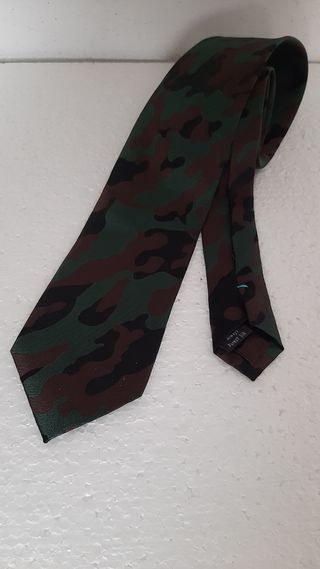 Corbata camuflaje. 