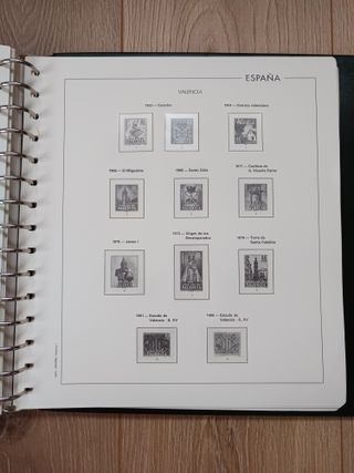 Álbum con hojas con filoestuches 1975-1987