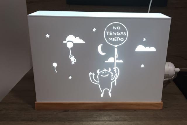 Lámpara quitamiedos el monstruo de colores