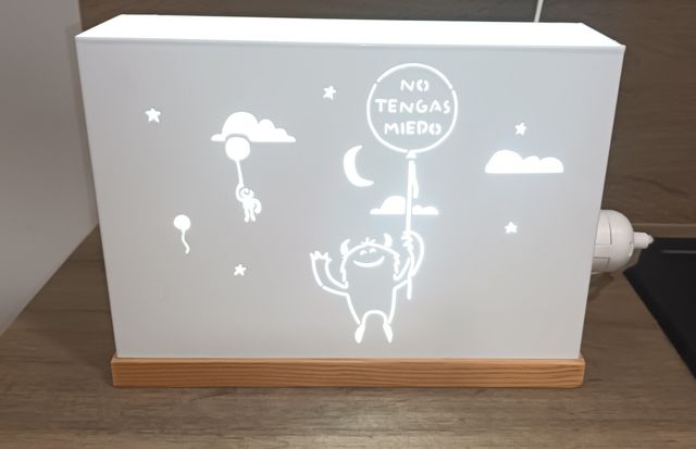 Lámpara quitamiedos el monstruo de colores