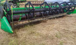 Corte John Deere se vende o se cabia