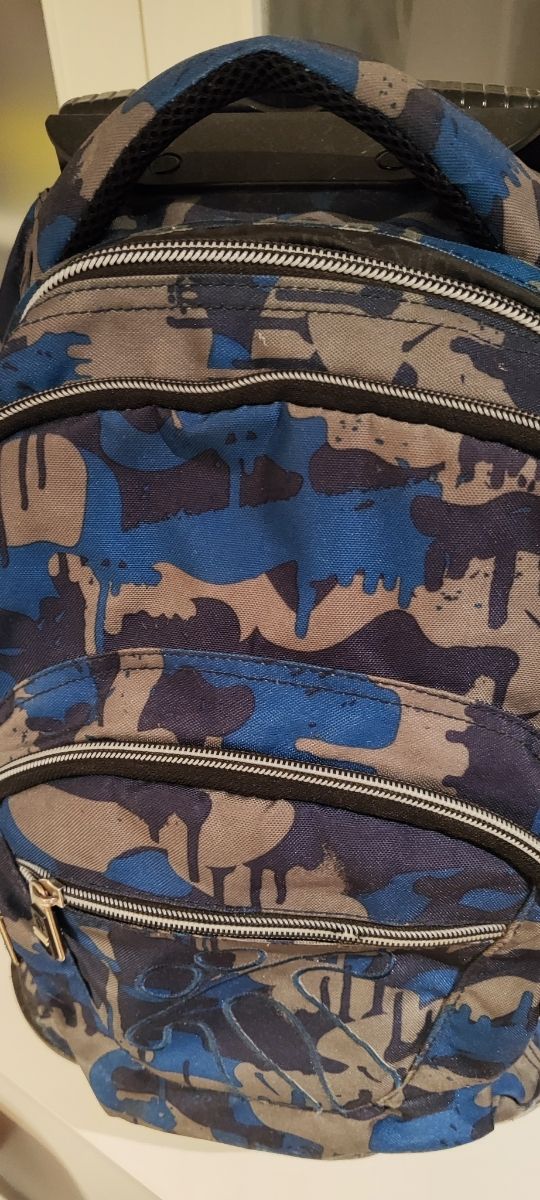 Mochila Totto con ruedas 