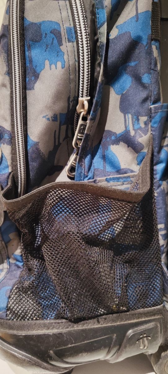 Mochila Totto con ruedas 