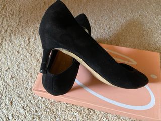 ZAPATOS NEGROS DE MUJER  LIQUIDACION..!!
