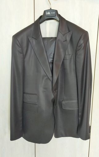 Traje Ramón Sanjurjo talla L negro brillante