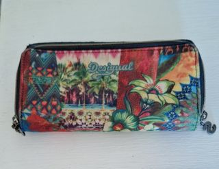 Monedero desigual