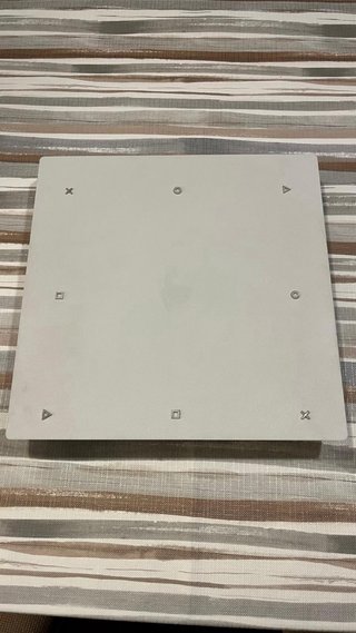 PS4 pro 4k edición limitada 1TB