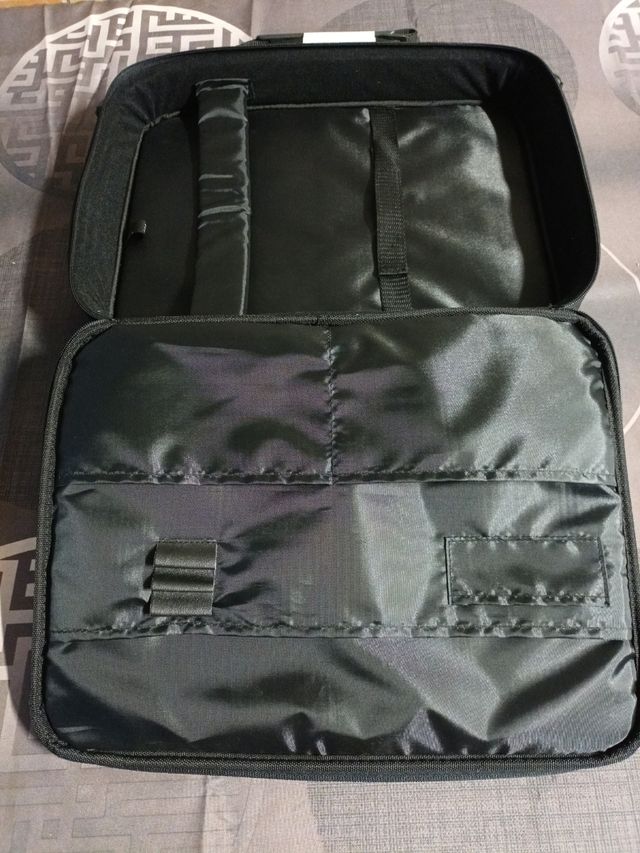 Maletin negro para portatil