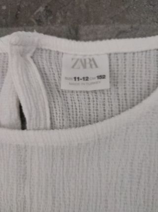 Mono blanco. Zara. Talla  11-12 años