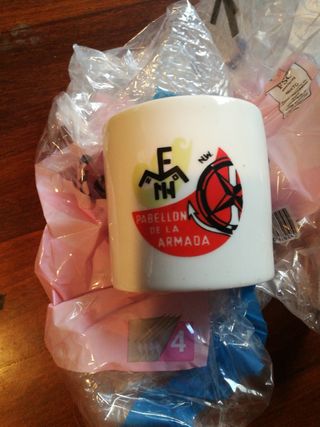 Cajas latas vintage y cenicero castro