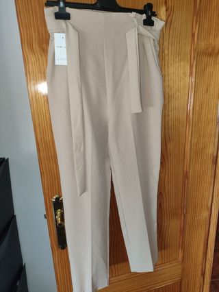 Pantalón vestir beige