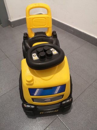 Andador juguete para aprender andar