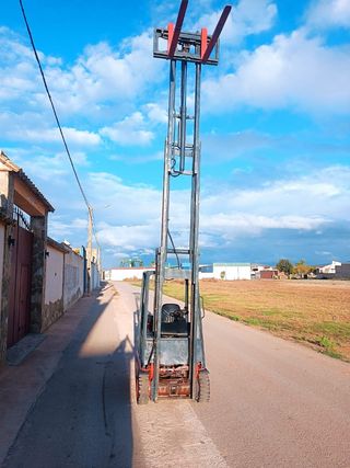 Carretilla elevadora eléctrica 
