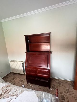 Mueble escritorio de madera mazica