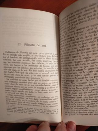 Estética: Historia y Fundamentos (Spanish Edition)