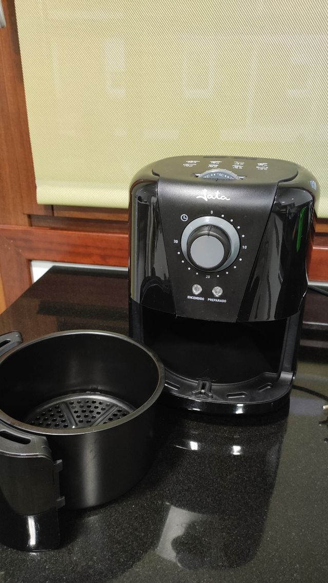 Freidora de aire Jata