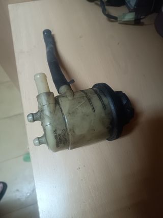 Depósito dirección Hyundai matrix