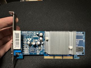 Tarjeta gráfica AGP nvidia Geforce 4000