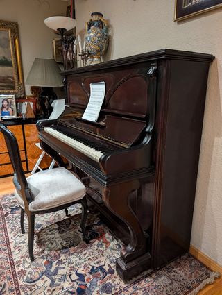 Piano Chassaigne Freres antiguo