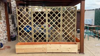 Sofás de palets , jardineras etc.