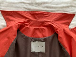 Gabardina Zara color Coral