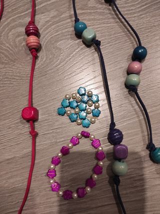 Collares cuero y madera + regalo