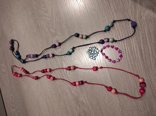 Collares cuero y madera + regalo