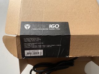 Streacom FC8 Alpha Fanless Mini-Tower Plata y 160W