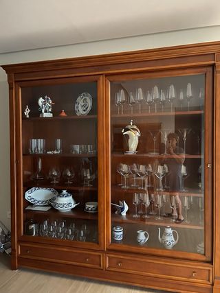 Vitrina de madera 