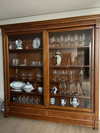 Vitrina de madera 