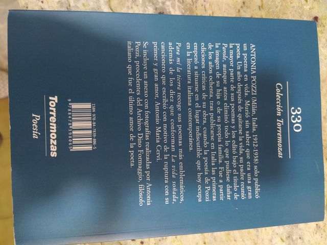 Para mí la tierra (Spanish and Italian Edition)