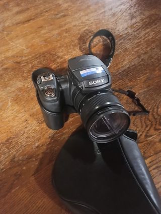 Cámara de fotos Sony DSC-R1 Para despiece,completa